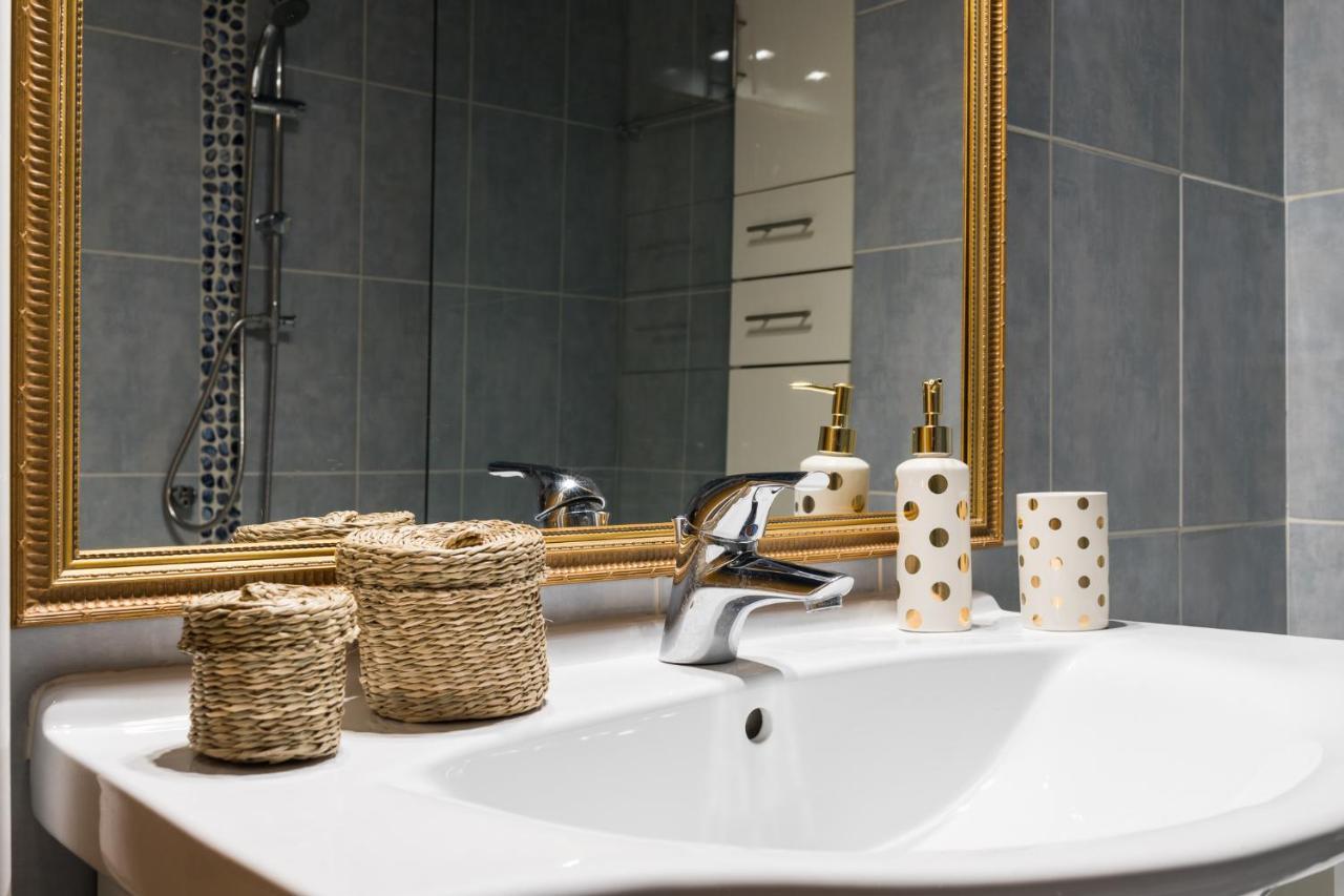 Athenian Stylish 2 Bdrm Apartment Atenas Exterior foto